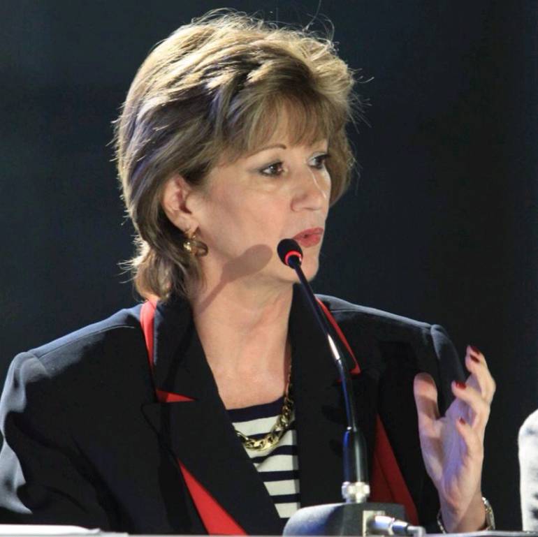 Directora de Comfama.