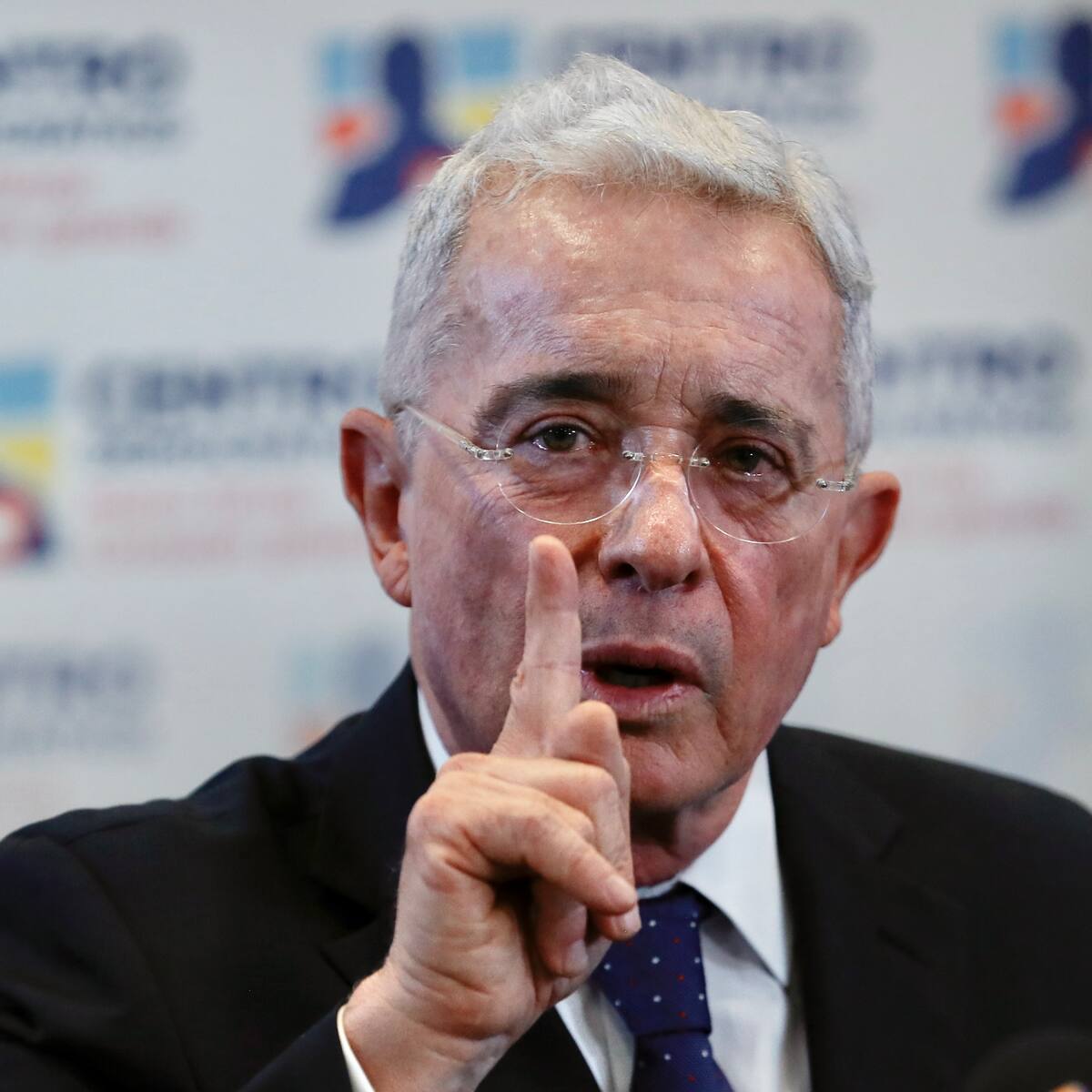“Es una venganza política”: Álvaro Uribe sobre llamado a juicio de la Fiscalía