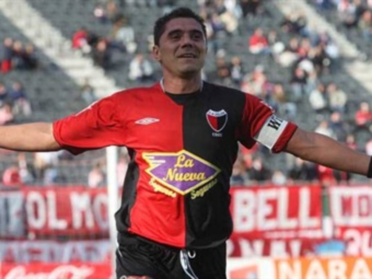 El Argentino Esteban ''Bichi'' Fuertes anunció su retiro del fútbol