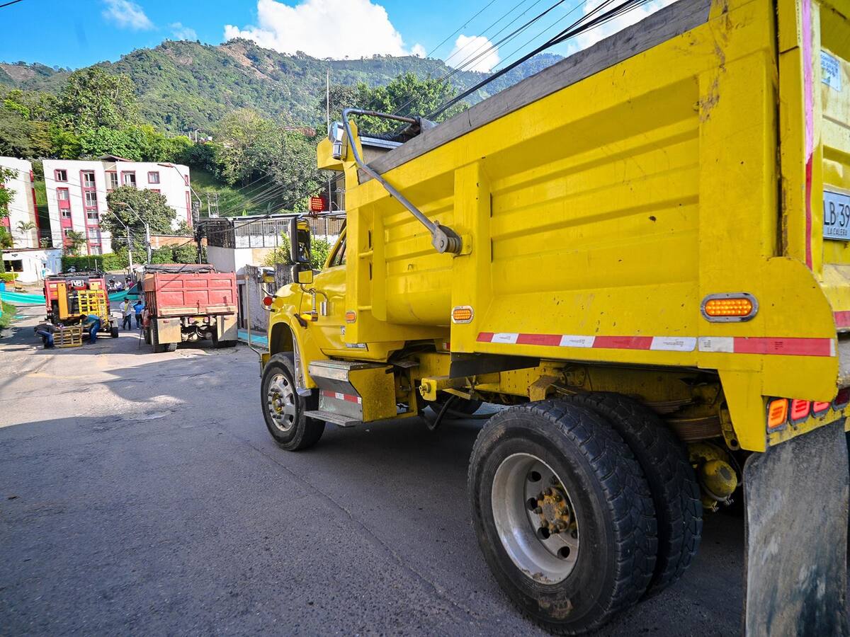 La Alcaldía de Ibagué invertirá más de $100 mil millones en la recuperación vías