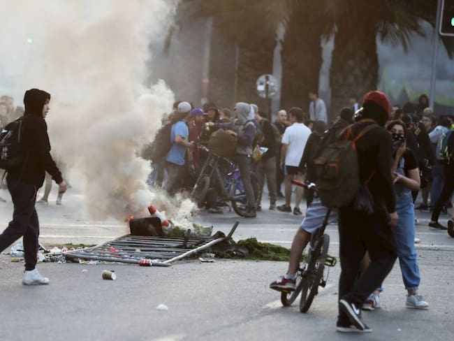 Nuevas protestas en Santiago de Chile pese a &quot;estado de Emergencia&quot;