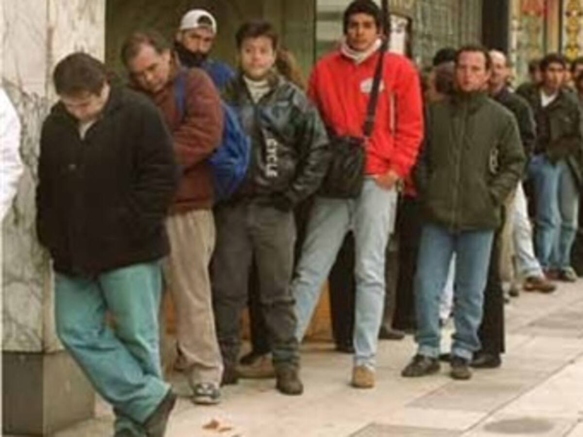 Desempleo de julio baja a 9,9 por ciento: DANE