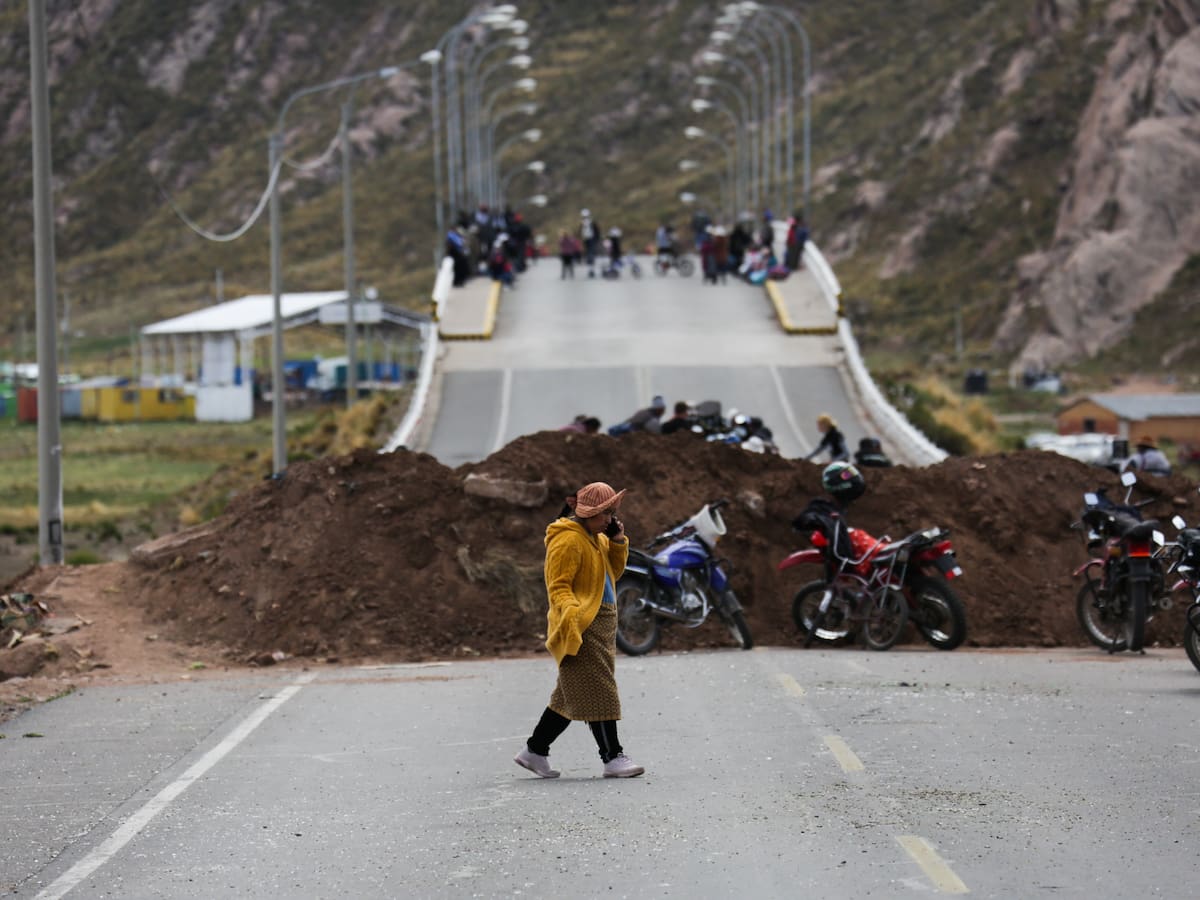 Bolivia y Chile acuerdan agilizar flujo en frontera por protestas en Perú