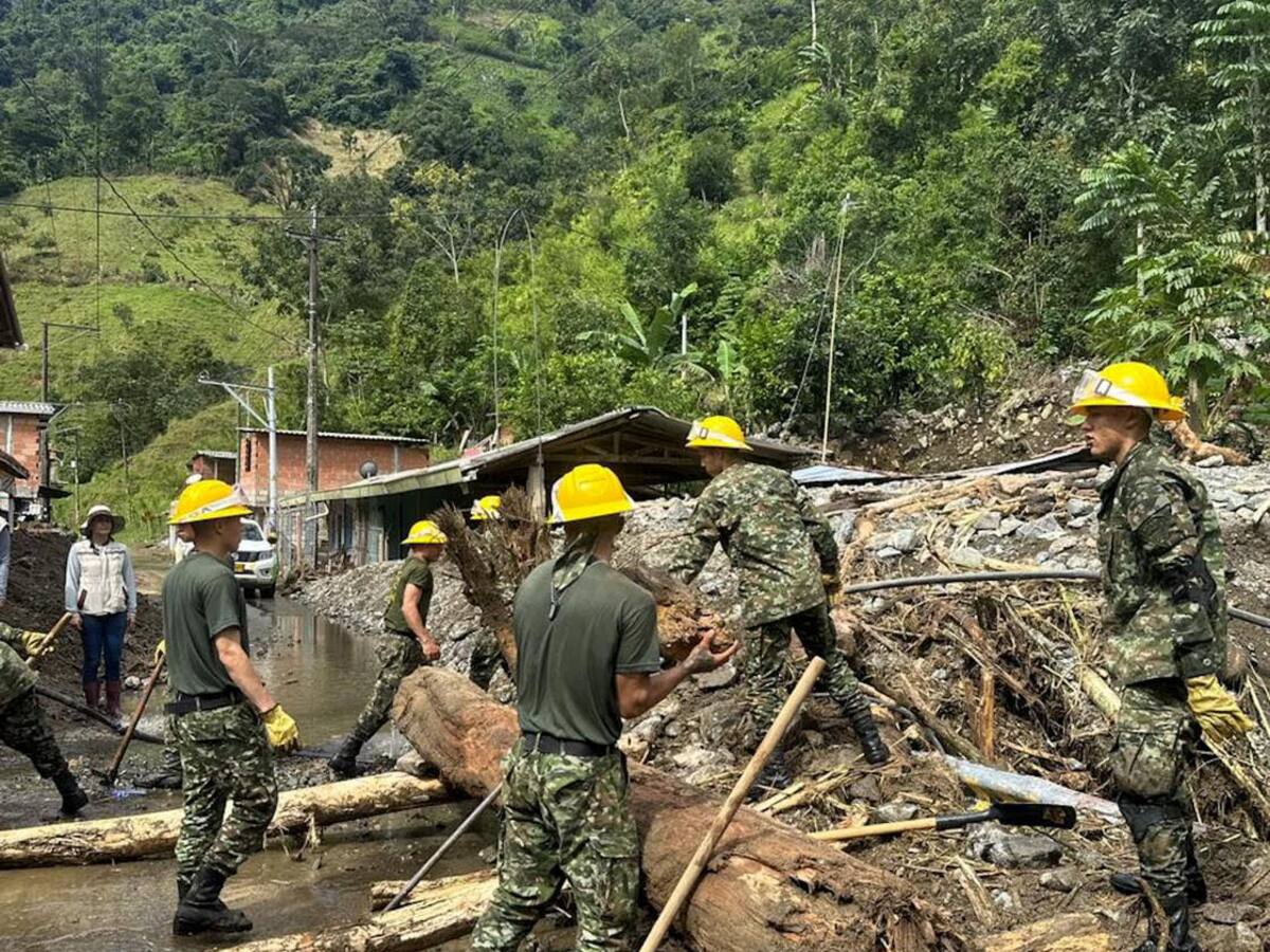 Comisión humanitaria del Ejército apoya atención de emergencia por lluvias en Guadalupe