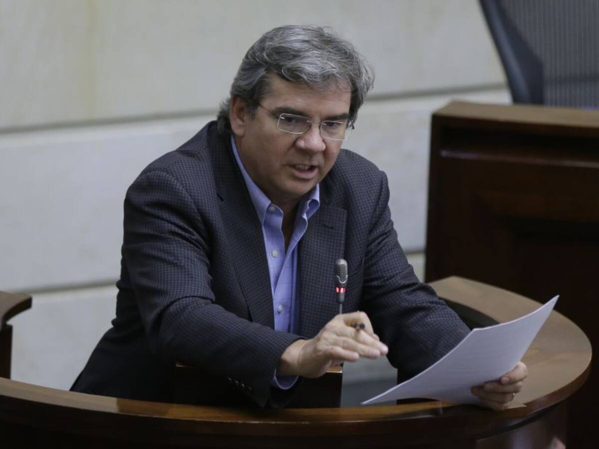 A las carreras y sin análisis se votó la Ley de Financiamiento