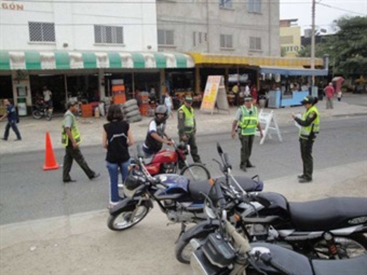 En Cartagena prohíben el porte de armas durante un año