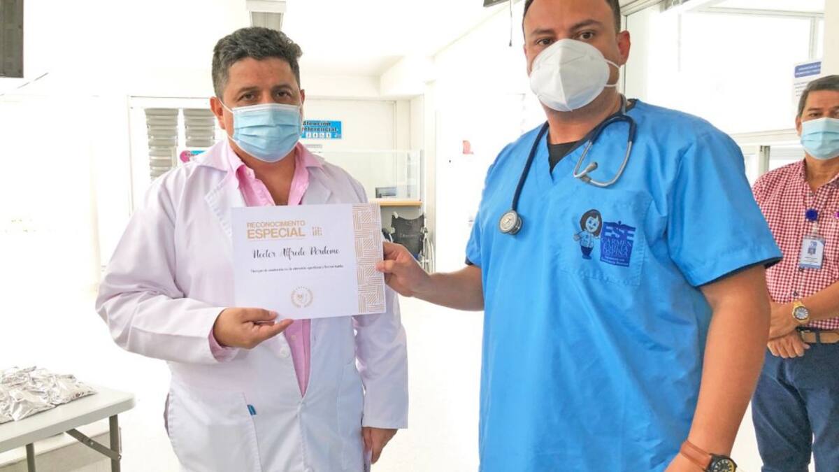 Personal ESE de Neiva recibe reconocimiento por labor en pandemia
