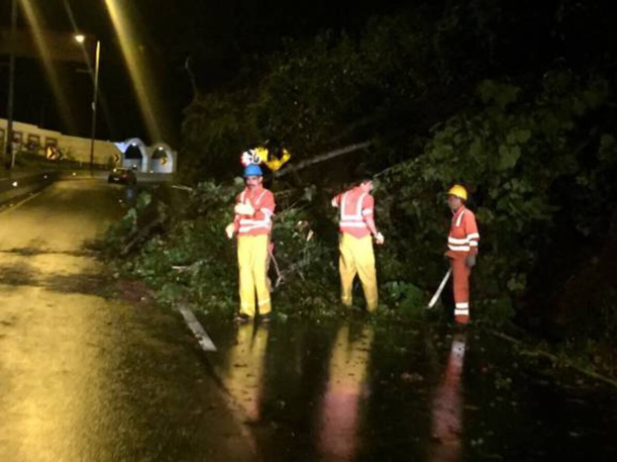 Habilitan paso a un carril en vía Bogotá - Villavicencio tras deslizamiento de tierra
