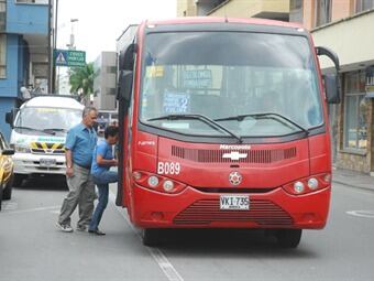 Bus Urbano (Tinto) Archivo Caracol Radio