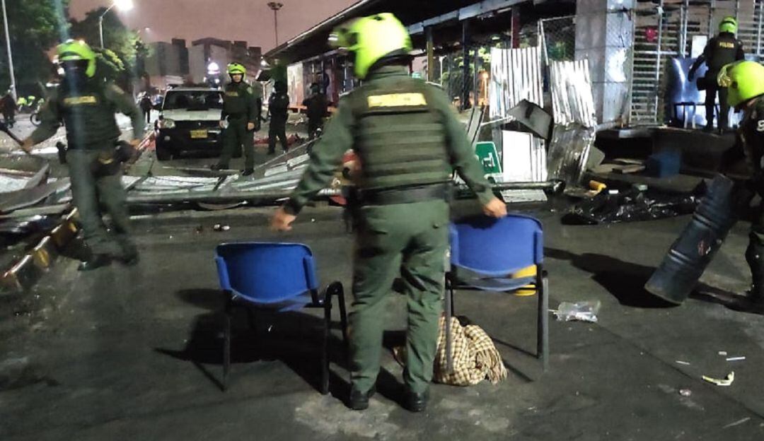 Desbloqueo del Paso del Comercio en la vía hacia Palmira