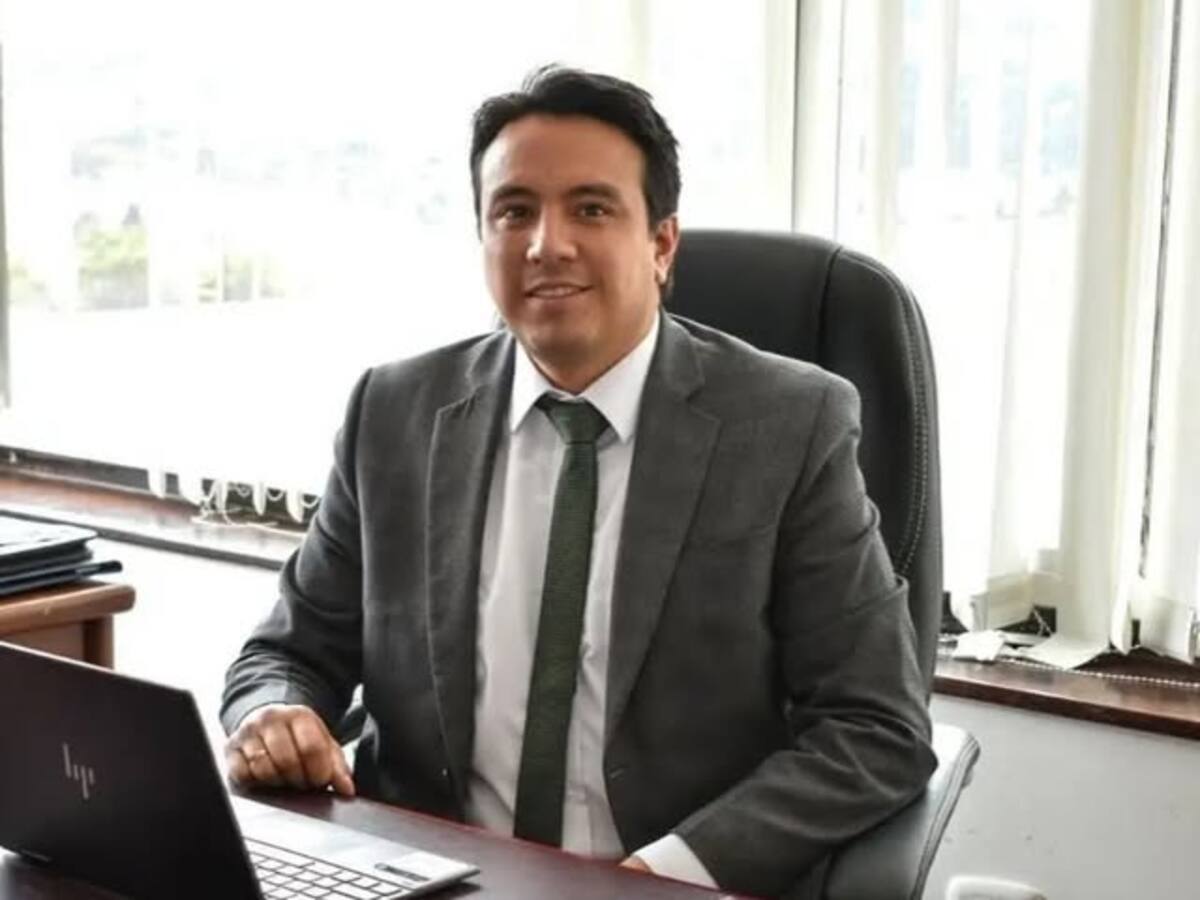 De decano de la facultad de Derecho de la Santoto Tunja a la Contraloría General de Boyacá