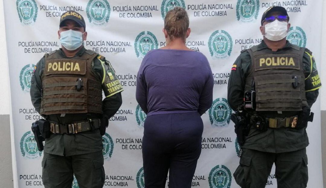 La captura se realizó en un puesto de control en la vía San Onofre – Cartagena cuando viajaba en un bus de servicio público