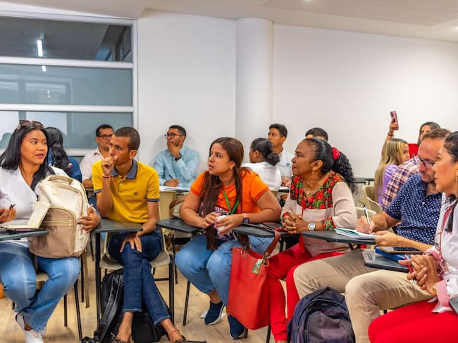 El Plan de Desarrollo Distrital llega a los barrios de Cartagena