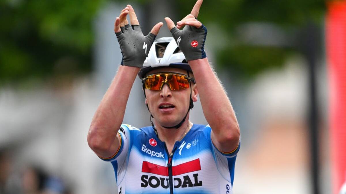 Tim Merlier se queda con la primera etapa al sprint en el Giro de Italia