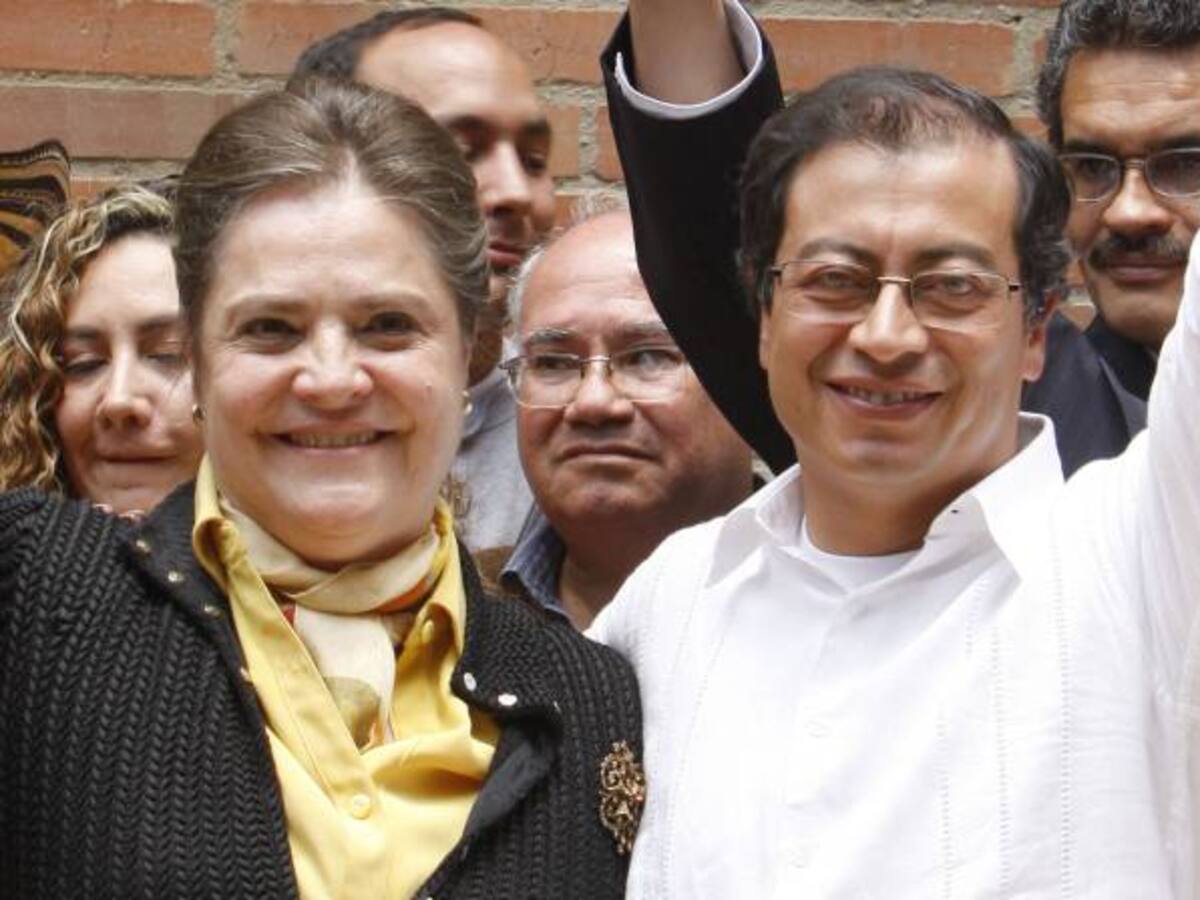Clara López y Gustavo Petro harán coalición para presentar listas al Congreso