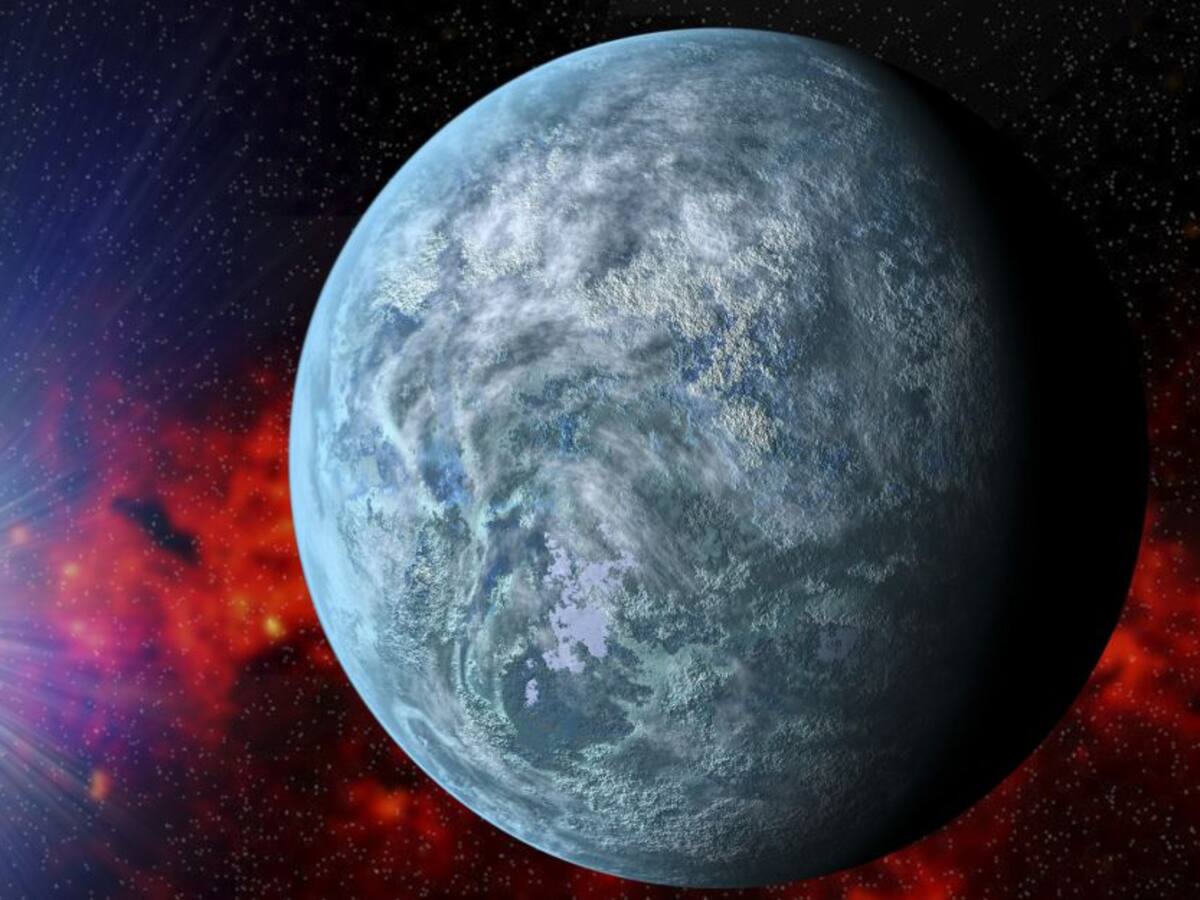 Científicos descubren un planeta que podría estar cubierto de agua