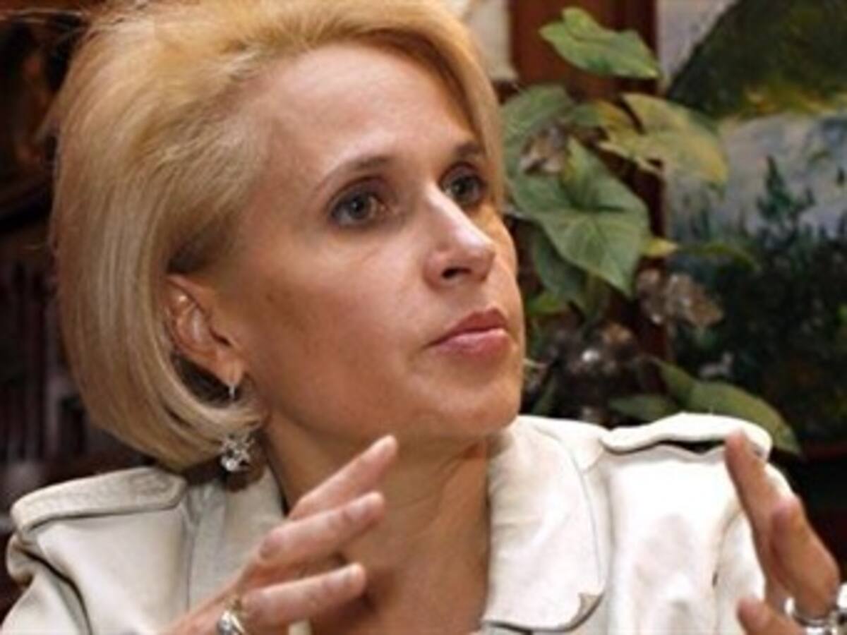 Crean grupo especial en la Contraloría para investigar escándalo de créditos a floricultores