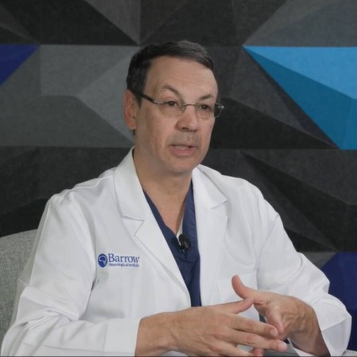 Colombiano es nuevo presidente de la Asociación Estadounidense de Cirujanos Neurológicos