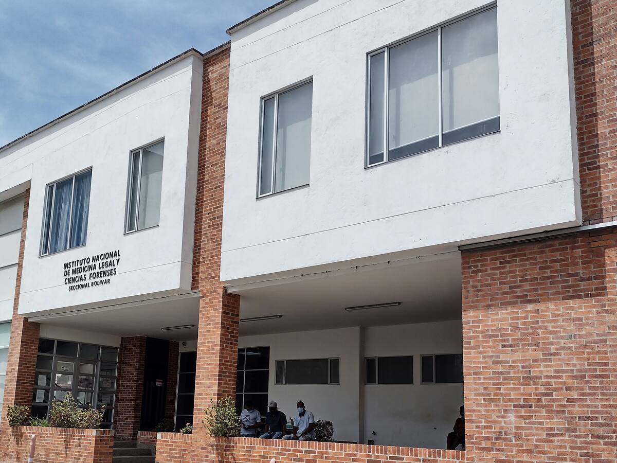 Sicarios asesinaron un hombre dentro de un vehículo en el sur de Cartagena