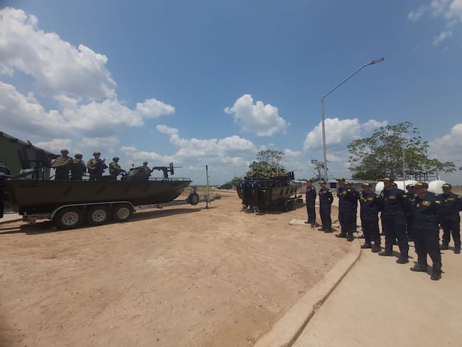Nuevo y renovado batallón fluvial de Infantería de Marina #32 en San José del Guaviare, zona clave para la lucha contra el narcotráfico. Foto: Caracol Radio