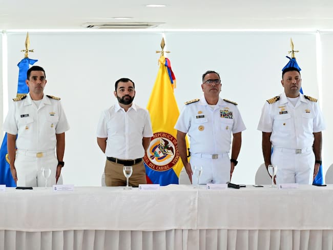 Armada de Colombia lideró foro de autoridades regionales y locales