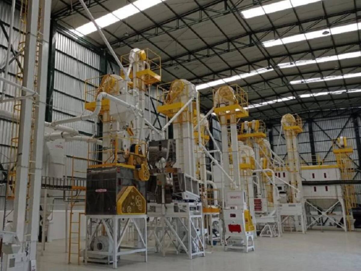 ADR inauguró molino y planta de secado de arroz