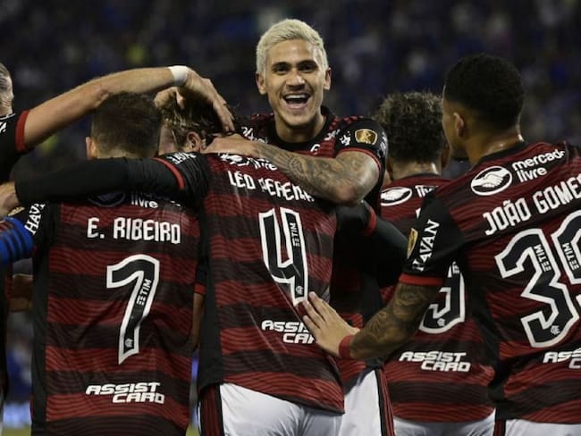 Flamengo goleó 0-4 a Vélez en las semifinales ida de la Copa Libertadores