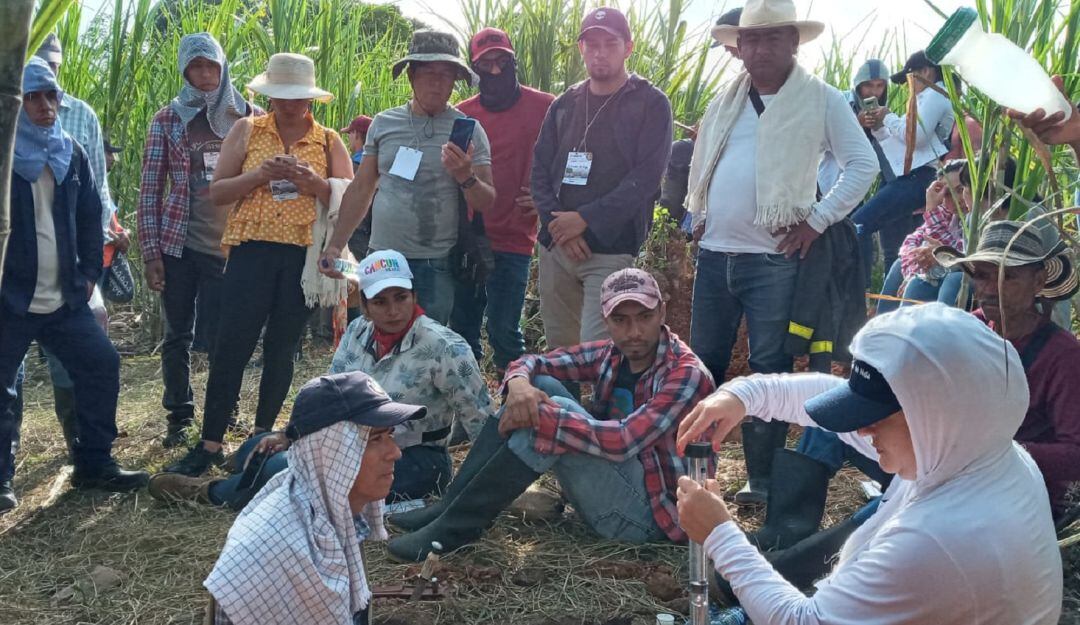 Gracias a la firma de convenio entre Gobernación del Huila y Uniamazonia, este gremio podrá capacitarse reconversión panelera.