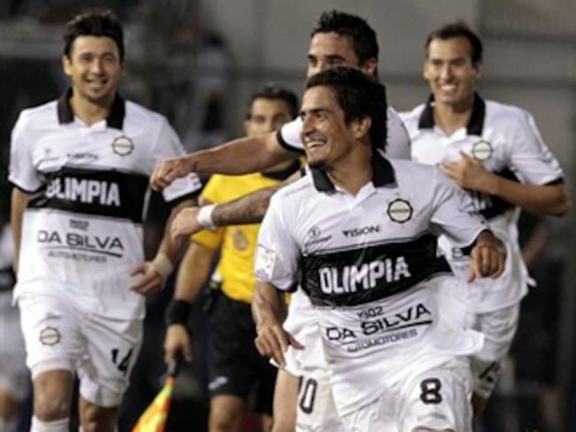 Olimpia saca buena diferencia en la ida de la final de la Libertadores