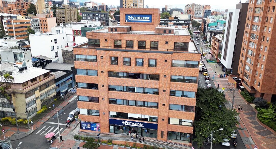 EPS Famisanar finaliza transición con Droguerías Colsubsidio: hay nuevos gestores farmacéuticos