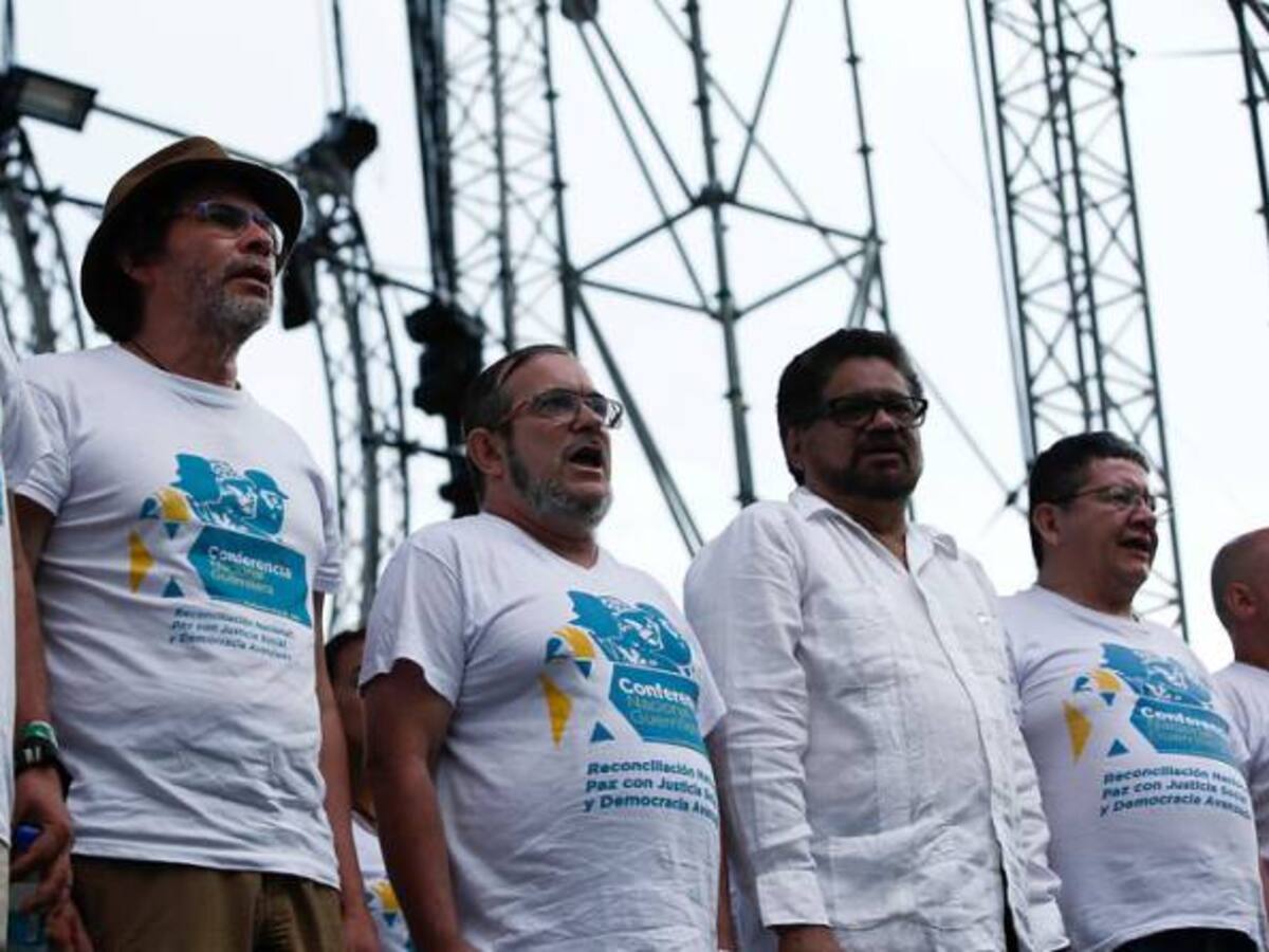 Las Farc anuncian cómo entregarán plata y bienes para reparar a sus víctimas