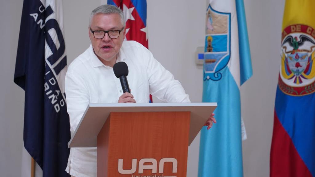 Nestor Osuna, ministro de Justicia, en Santa Marta | Foto: MinJusticia