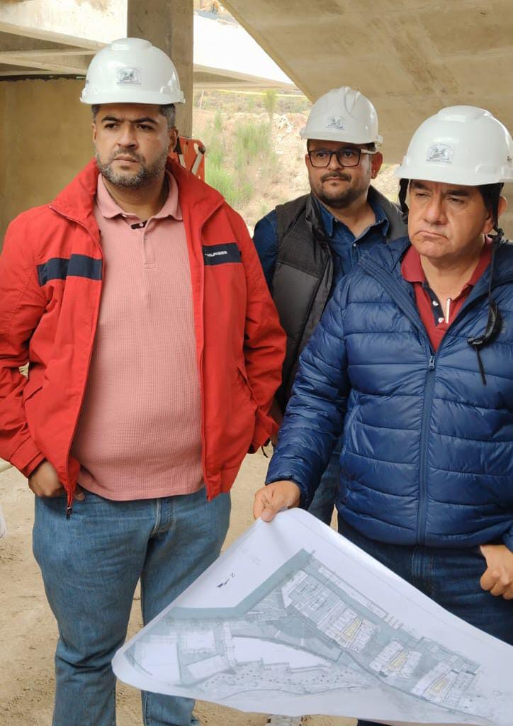 El nuevo director general del SENA, Ricardo Ernesto Torres estuvo visitando la sede de la institución que se construye en el barrio El Curuba de Tunja / Foto: Prensa Alcaldía de Tunja.