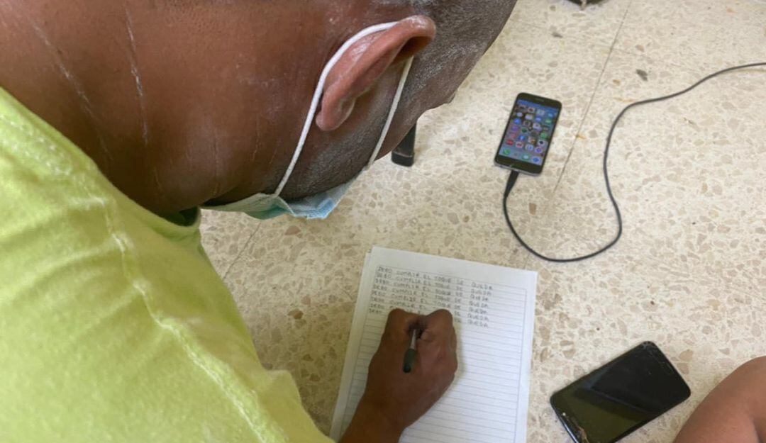 sancionado haciendo planas