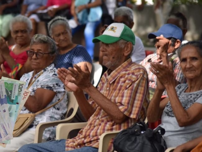 Pago de Colombia mayor en Bolívar (créditos: Colombia Mayor y GettyImages)