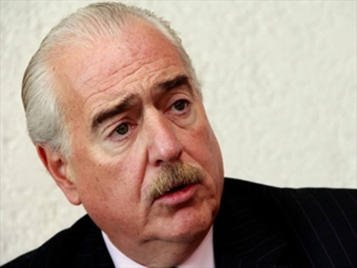 Andrés Pastrana prepara nuevo libro sobre su gobierno