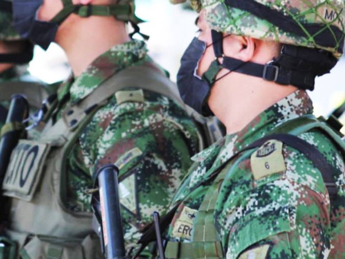 Cuatro militares heridos tras caer en un campo minado en Argelia, Cauca