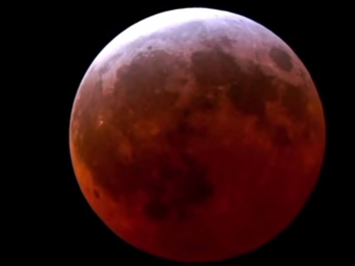 La Nasa publica el video del eclipse más corto del siglo