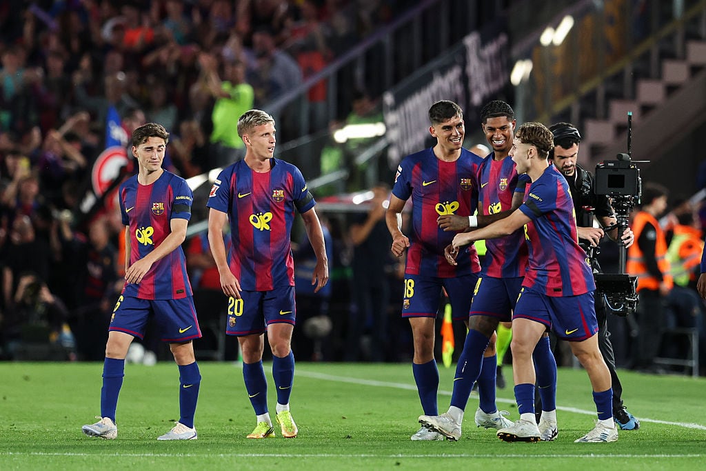 Barcelona celebra uno de sus goles ante Real Madrid / Getty Images