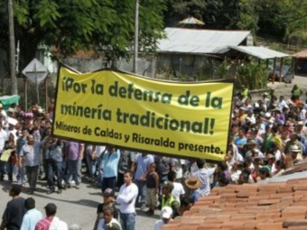 Gobierno y mineros retoman hoy conversaciones