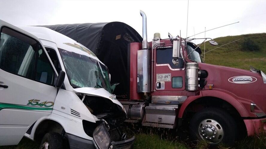 Accidente de tránsito deja siete heridos en vía Tunja – Arcabuco, en Boyacá . Foto: bomberos Tunja