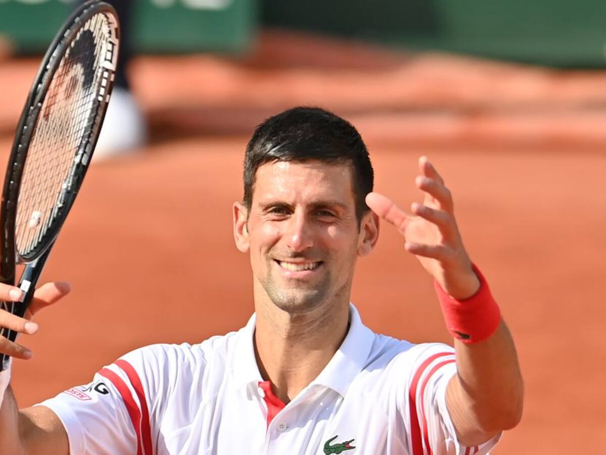 Djokovic no pierde el tiempo en su trayecto a octavos