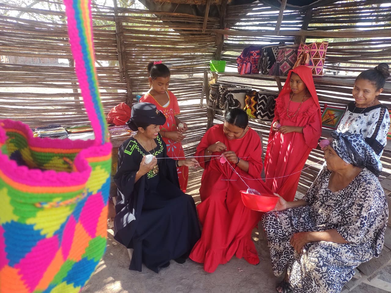 Guardianes de la comunidad: el pacto del viento y la esperanza