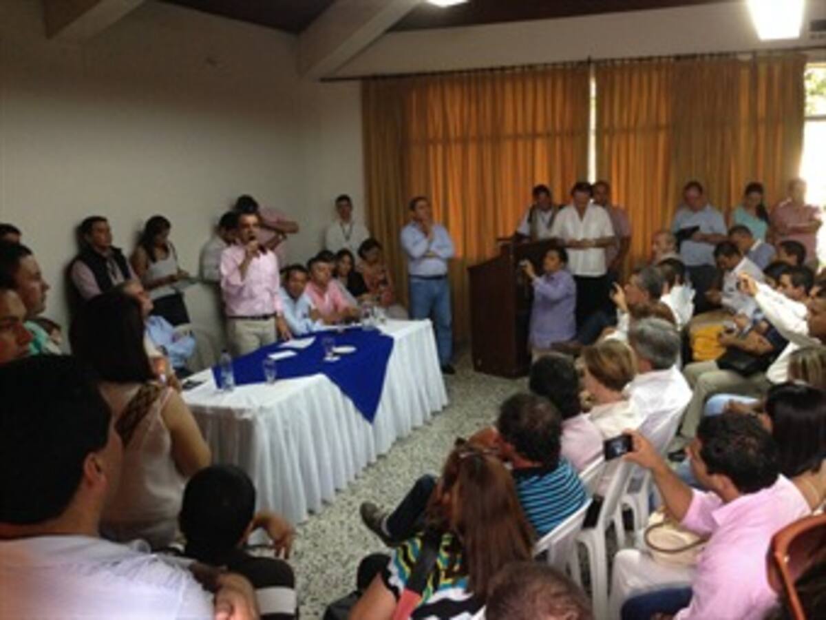 Apoyo conservador recibe en el Valle del Cauca el candidato Zuluaga
