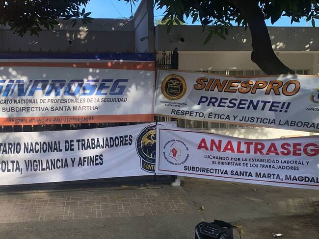 Despiden a 27 escoltas de Santa Marta y como protesta cierran la sede de la UNP 