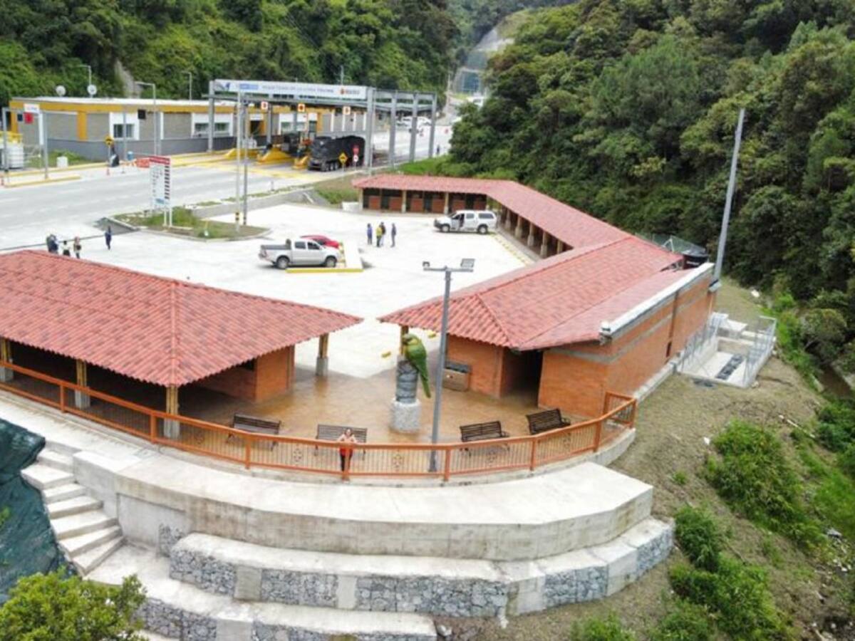 Parador turístico entre Tolima y Quindío