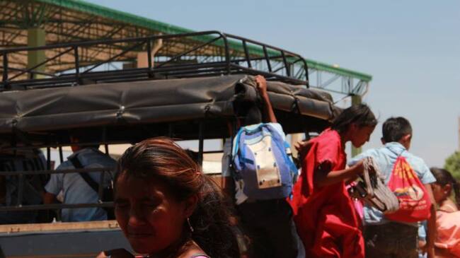 Habitantes de Paraguachón exigen a Santos hacer presencia en el lugar para darles una pronta solución a la crisis económica y humanitaria que se viene presentando desde el cierre de la frontera.