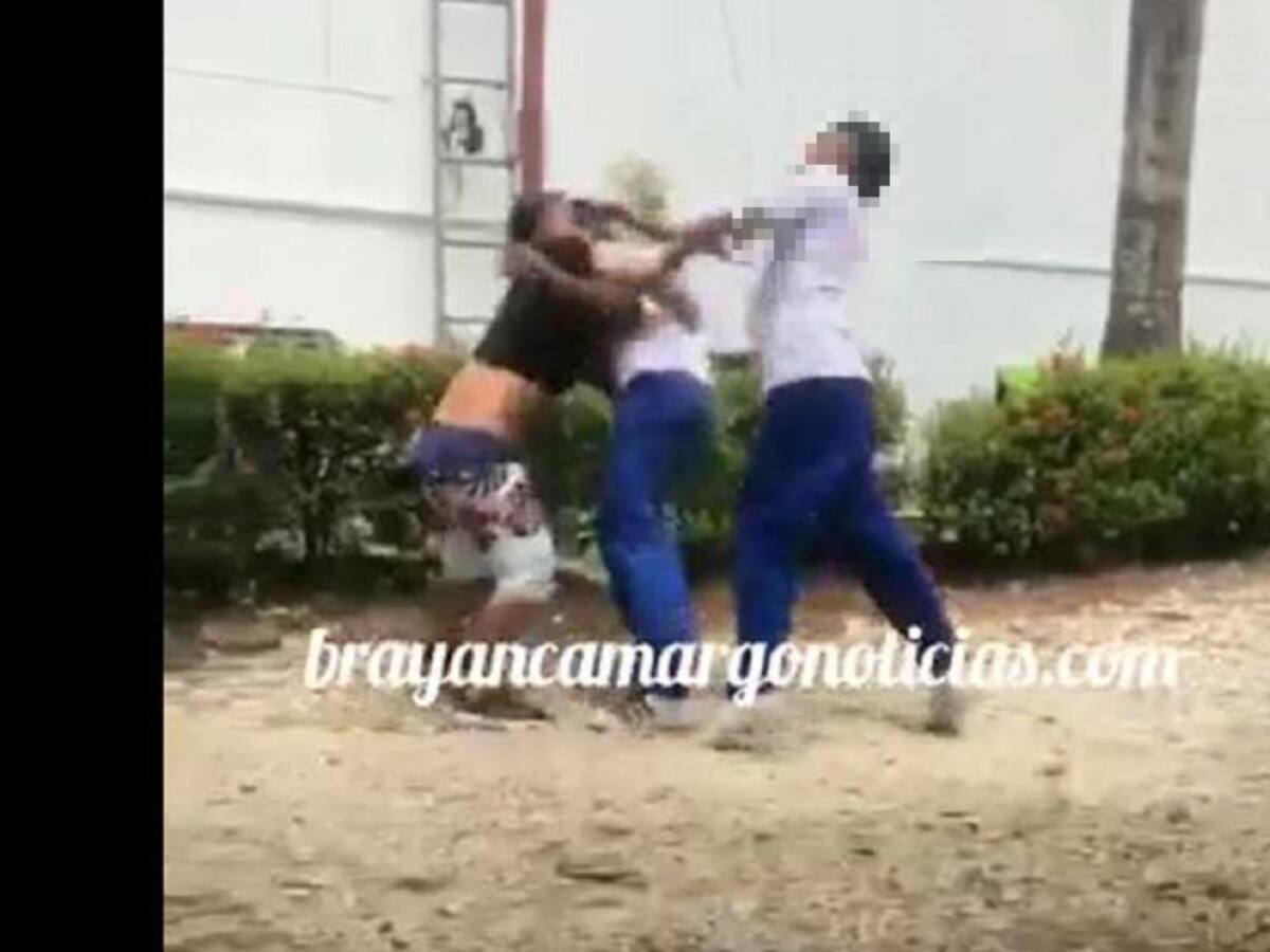 Denuncian que un adulto ingresó a un colegio y agredió a varios estudiantes