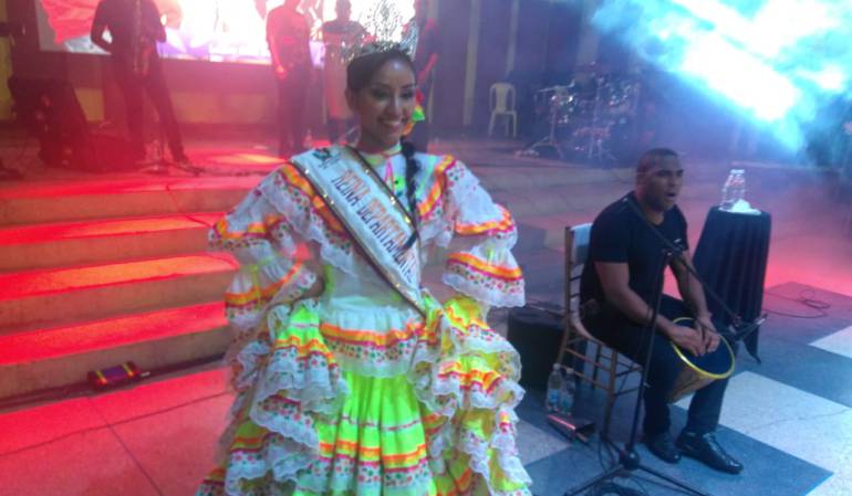 Reina departamental del folclor