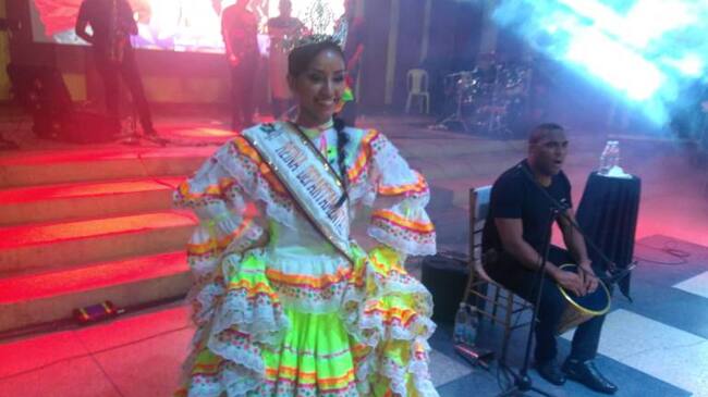 Reina departamental del folclor